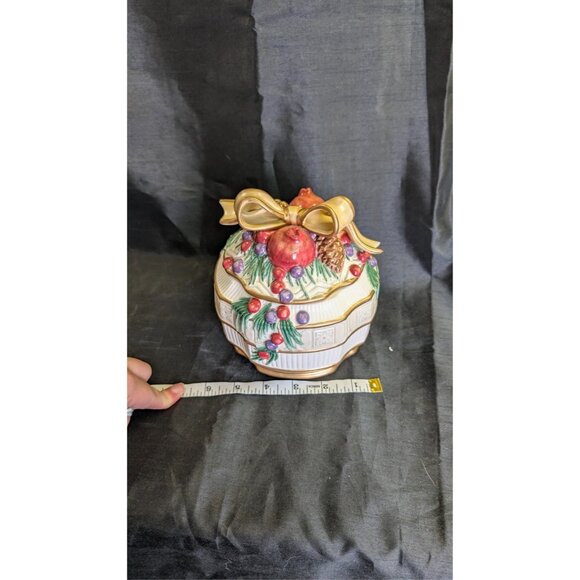 Fitz and Floyd WINTER SPICE Round Lidded Bowl Dish Christmas Table Decor W/ box - Picture 8 of 8
